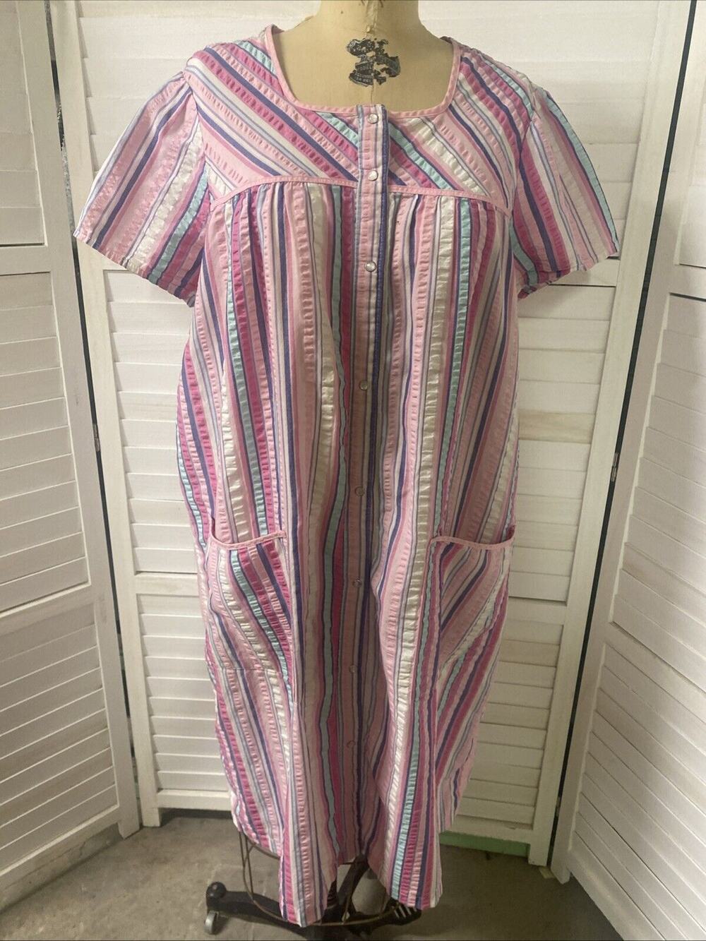 Pink K Snap Up Pearl Button House Dress Size Robe Stripe Pockets Sz Large